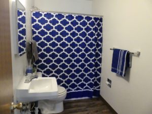 Lakeview Terrace Apartments in Chamberlain, SD - Bathroom