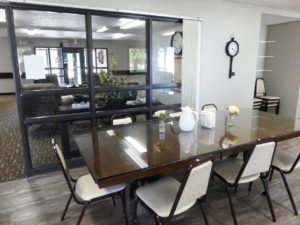 Arrowhead Apartments in Brookings, SD - Community Dining Area