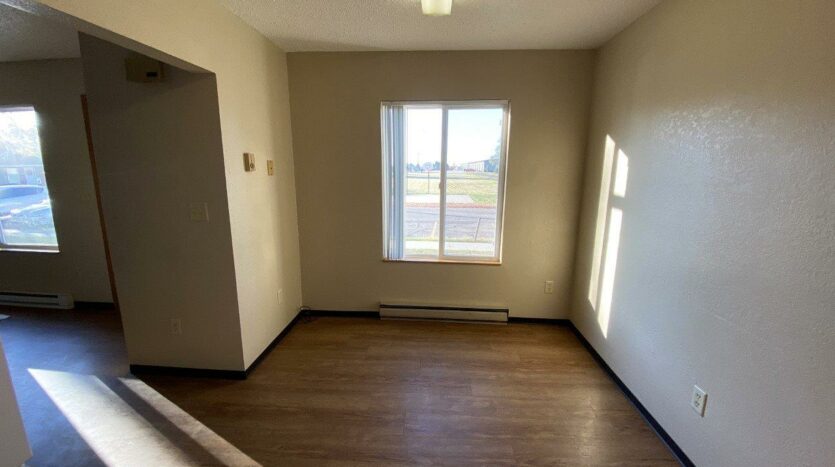 Colony West Townhomes in Watertown, SD - Dining Room