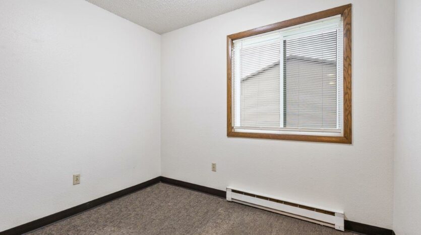 Huron Apartments in Huron, SD - Bedroom 2