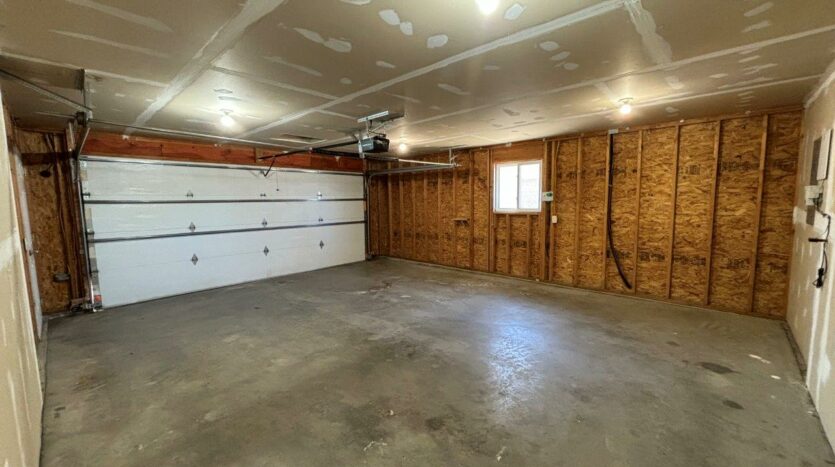 Ideal Twinhomes in Brookings, SD - Garage Floorplan C