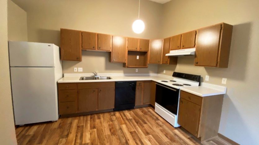 Springwood Townhomes in Watertown, SD - Kitchen3