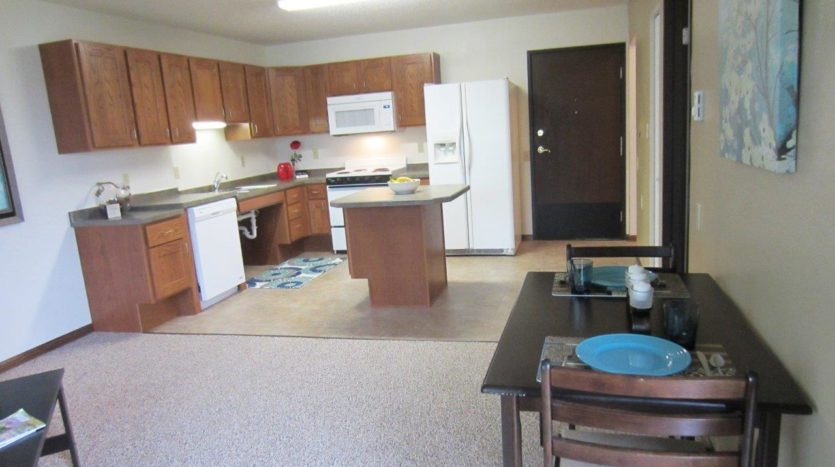 Arrowhead Apartments in Brookings, SD - Kitchen