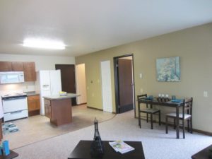 Arrowhead Apartments in Brookings, SD - Living Room