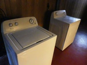 803 6th Street in Brookings, SD - Washer and Dryer
