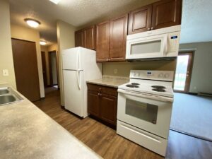 Briarwood Apartments in Brookings, SD - Kitchen3