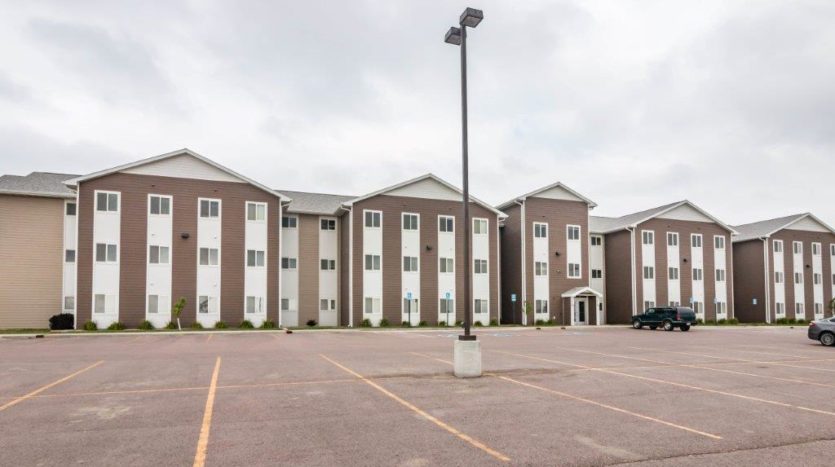 Campus Tech Apartments in Mitchell, SD - Parking Lot