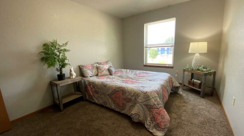 Campus View Apartments in Brookings, SD - Furnished Bedroom 2