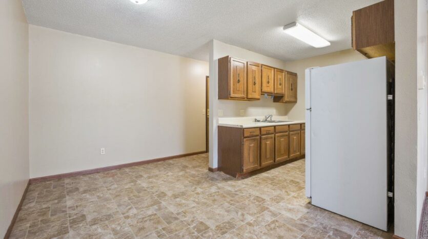 Lake Area Apartments in Watertown, SD - 1 Bedroom Kitchen/Entry View