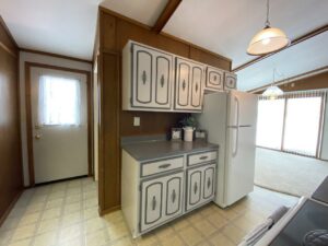 1005 Orchard Drive in Brookings, SD - Kitchen3