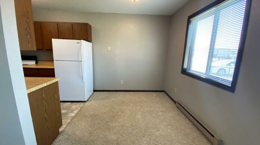 Northland Court Apartments in Mitchell, SD - Alternative 2 Bed Dining Area
