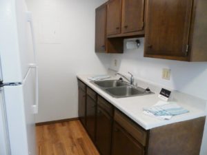Kanyon Krossing Apartments in Miller, SD - Kitchen Alternate View