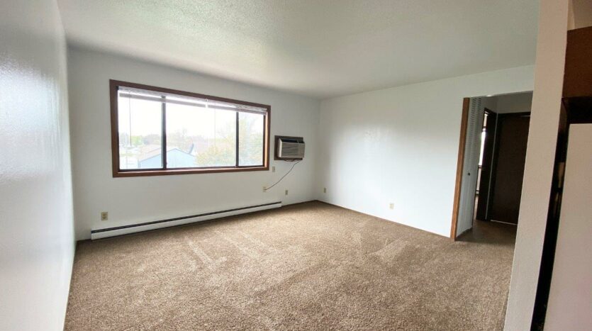 Kanyon Krossing Apartments in Miller, SD - Alternative Layout Living Room2