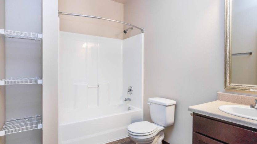 Edgerton Apartments in Mitchell, SD-1Bed 1Bath-Bathroom