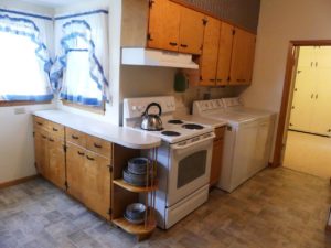 318 1/2 7th Ave South in Brookings, SD - Kitchen with Laundry (Upper Level)