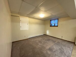 318 1/2 7th Ave South in Brookings, SD - Lower Unit Living Room