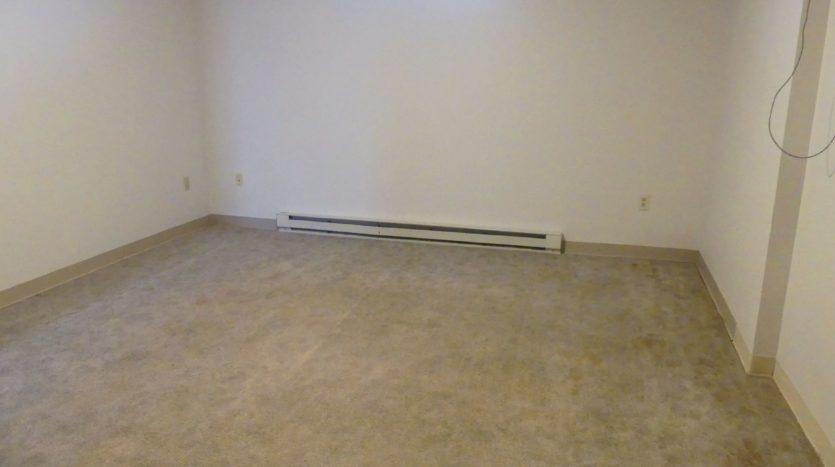 602/604 5th St in Brookings, SD - Unit 604 1/4 Living Room