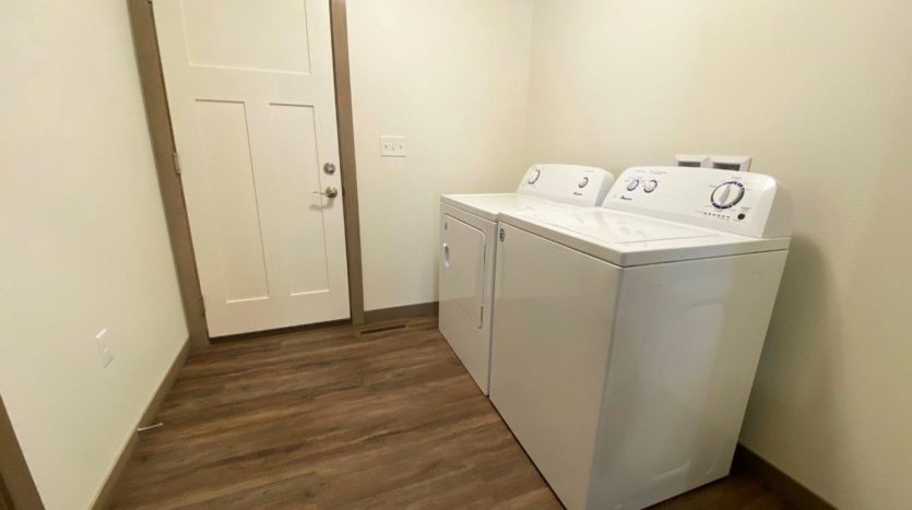 Lake Area Townhomes Phase IIB in Madison, SD - Washer and Dryer