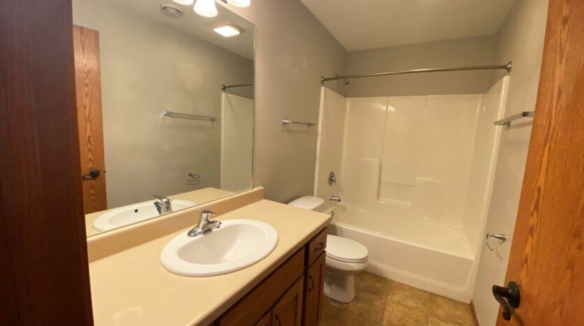 1732 Torrey Pines in Brookings, SD - Downstairs Bathroom