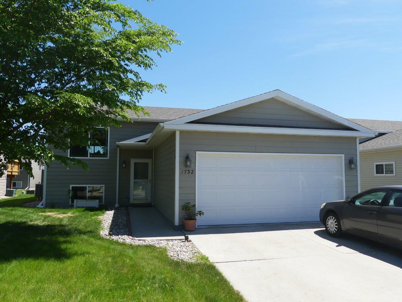1732 Torrey Pines in Brookings, SD Single Family Home