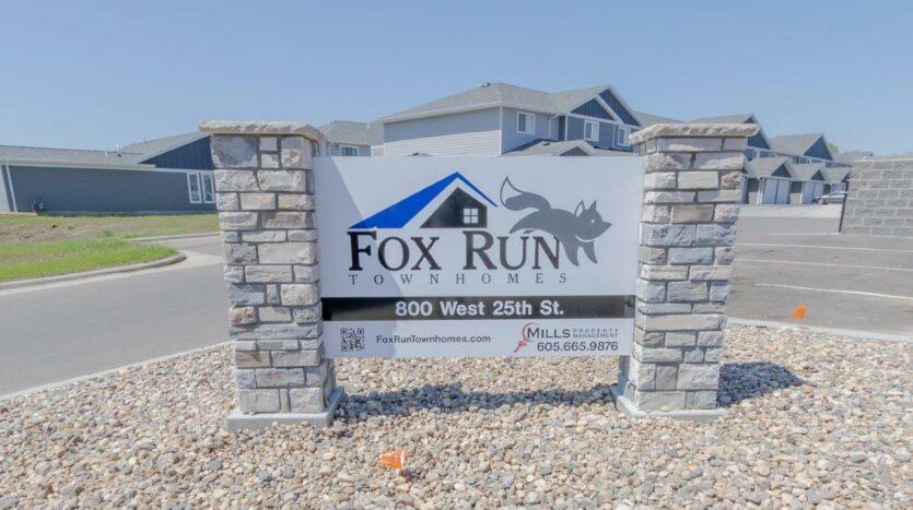 Fox Run Townhomes in Yankton, SD - Property Sign