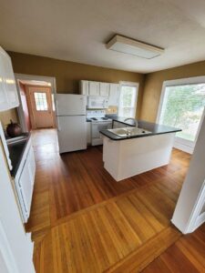 219 W Beebe Ave in Chamberlain, SD - Kitchen