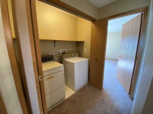 Pelican Townhomes in Elkton, SD - Laundry