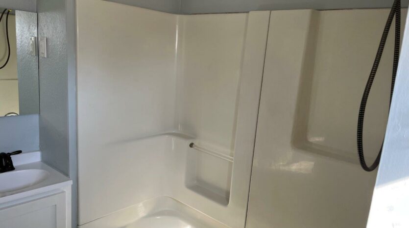 322 N Catherine in Madison, SD - Bathroom
