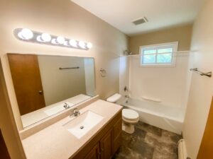 Westgate Apartments in Brookings, SD - 1047 Bathroom