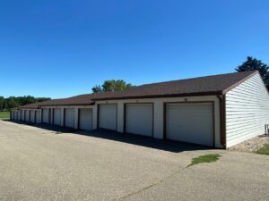 Heritage Apartments in Brookings, SD - Garages