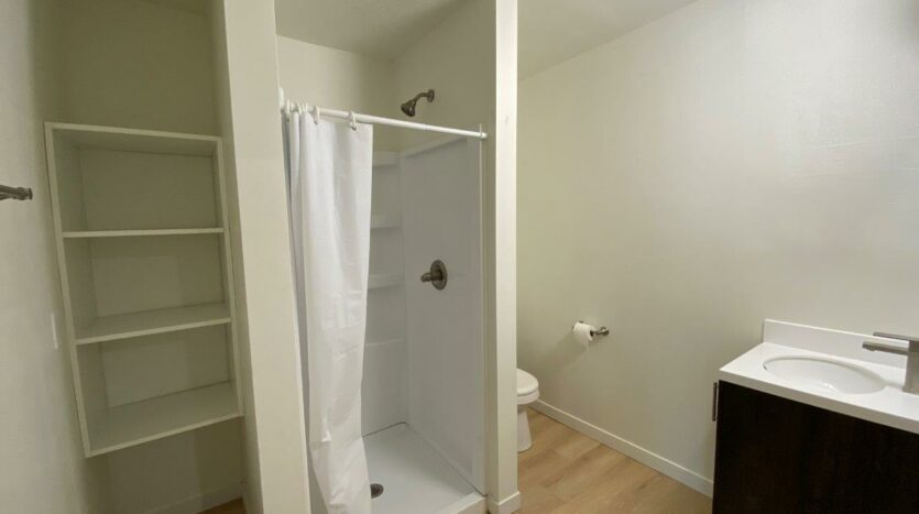 The Cottage in Watertown, SD - Single Suite Bathroom