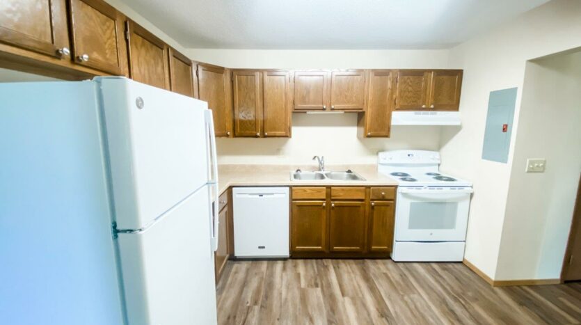 Heritage Apartments in Brookings, SD - Kitchen 2