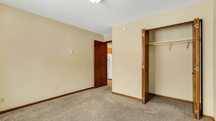 Karolyn Apartments in Brookings SD - Bedroom