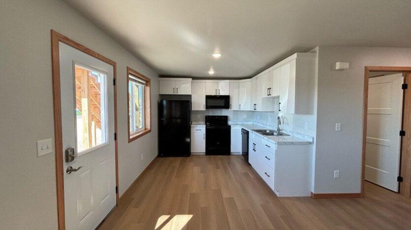 Redbird Meadows Ph I 2 Bedroom in Hayti, SD - Entry + Kitchen