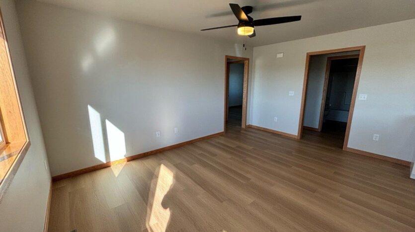 Redbird Meadows Ph I 3 Bedroom in Hayti, SD - Living Room