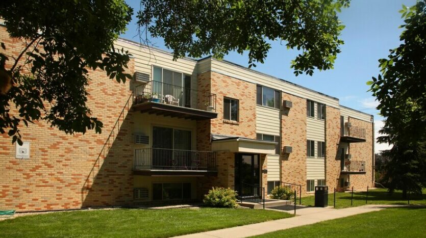 Eden Apartments in Mitchell, SD - Featured Image