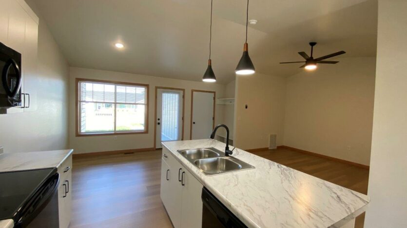 Archer Flats in Watertown, SD - 2 Bedroom Townhome Kitchen/Living/Entry