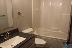 1111 N Union Ave in Madison, SD - Bathroom 3