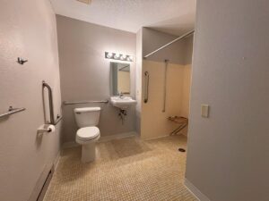 Four Winds in Flandreau, SD - Bathroom