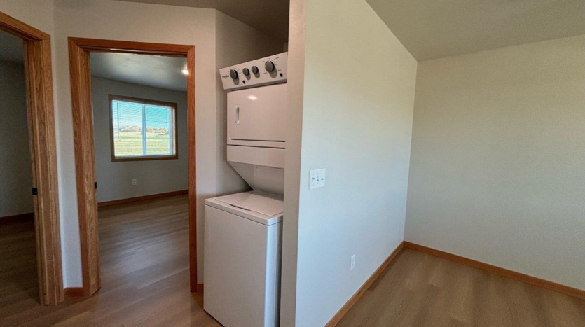 redbird meadows phase III in hayti, sd - 2 bedroom laundry