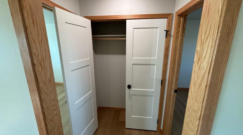 redbird meadows phase III in hayti, sd - 3 bedroom hallway closet