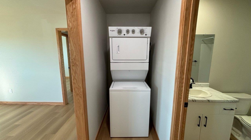 redbird meadows phase III in hayti, sd - 3 bedroom laundry