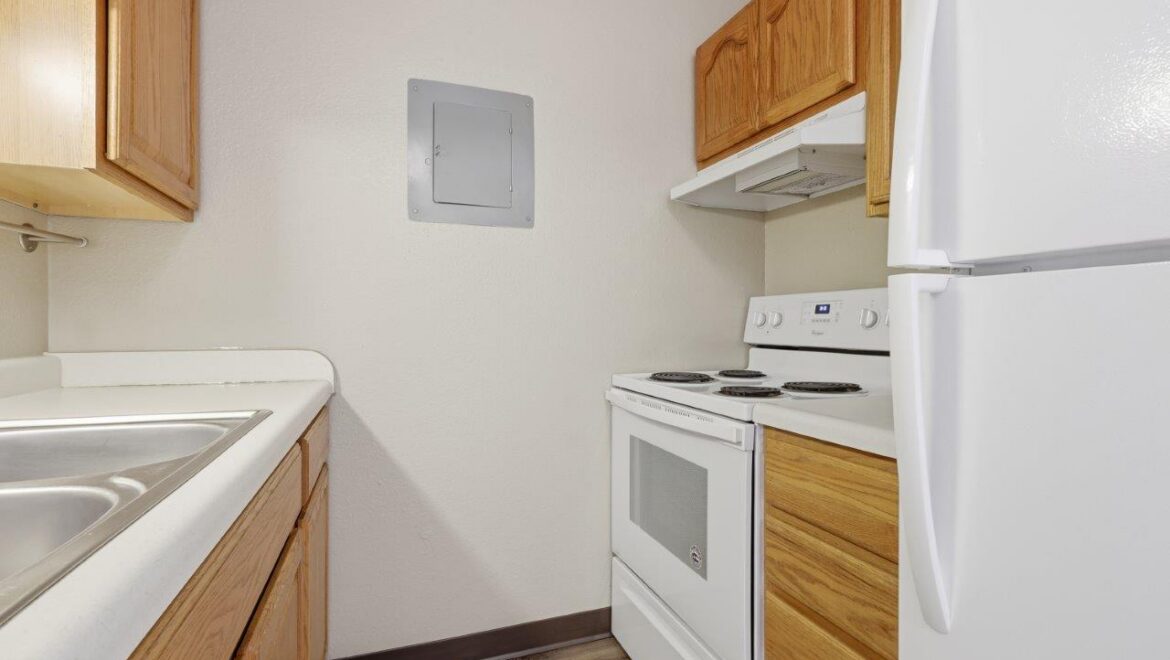 Village Square Apartments in Brookings, SD - 1 Bedroom 9