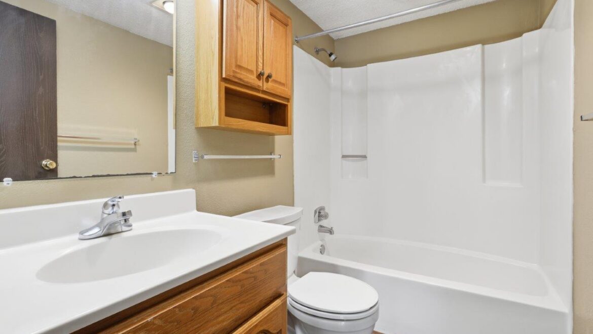 Village Square Apartments in Brookings, SD - 2 Bedroom 9