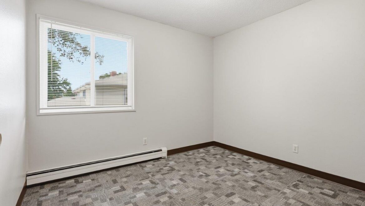 Brooks Manor Apartments in Brookings, SD - Bedroom 1