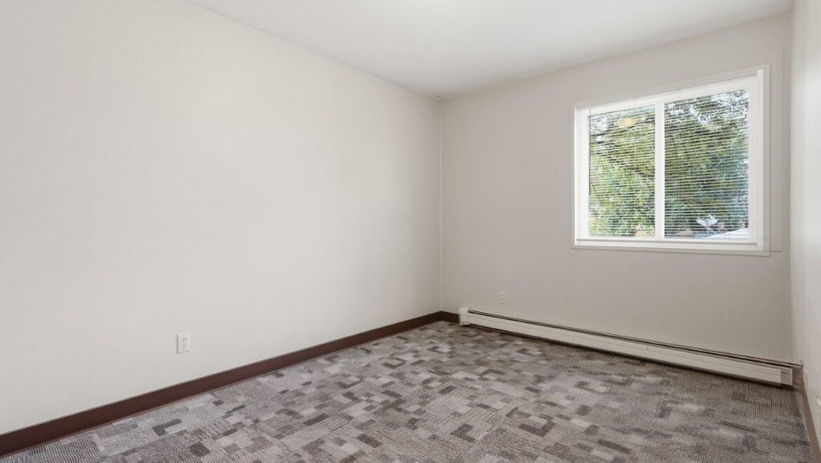 Brooks Manor Apartments in Brookings, SD - Bedroom 2