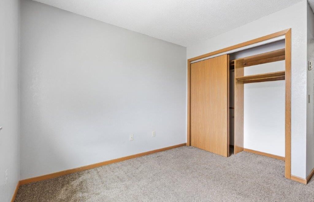 Campus View Apartments in Brookings, SD - (2 Bed)-08