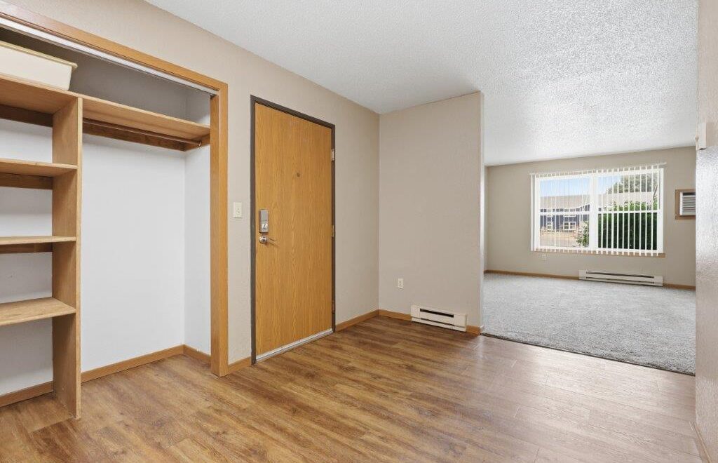 Campus View Apartments in Brookings, SD - (4 Bed)-04