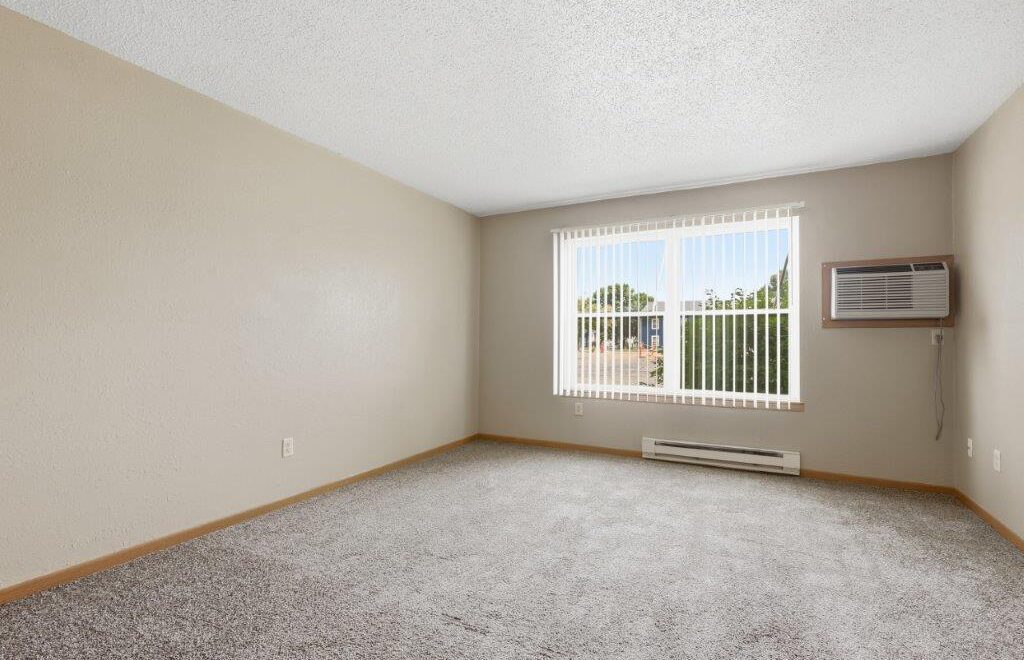 Campus View Apartments in Brookings, SD - (4 Bed)-05