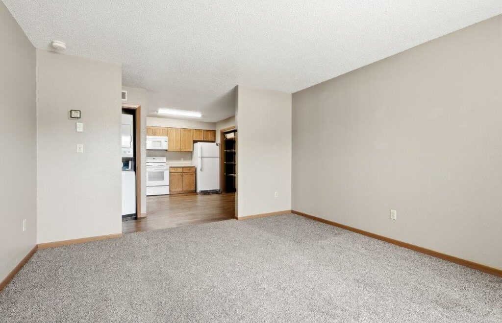 Campus View Apartments in Brookings, SD - (4 Bed)-06